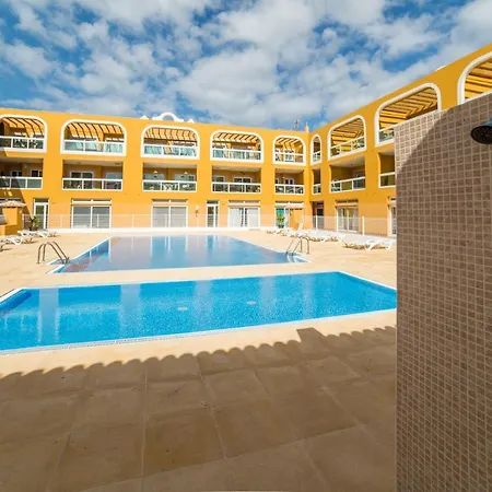 Arenas Blancas De Vista Piscina El Cotillo (Fuerteventura)